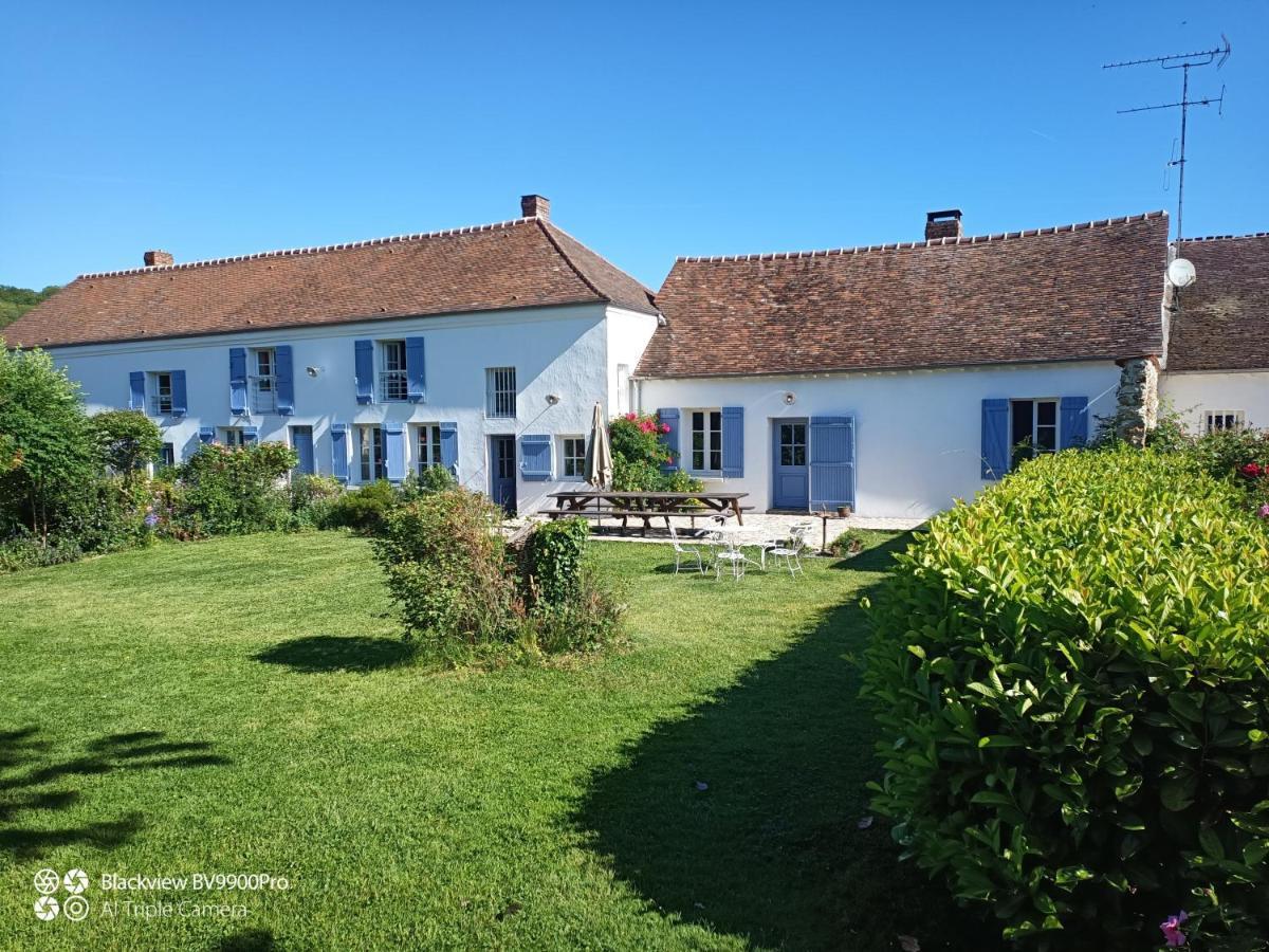 Bed and Breakfast Le Champ De L'Eau Crecy-la-Chapelle Exterior foto